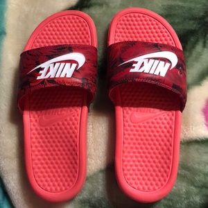 Nike slides NWOT